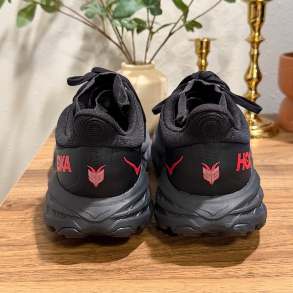 Hoka One One NWOB Women’s 9B Speedgoat 5 GTX Spike Trail Running Shoes Athletic - Picture 4 of 7